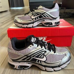 Women's Nike Air Max Moto 2K Shoes - Light Violet Ore HQ2056-200